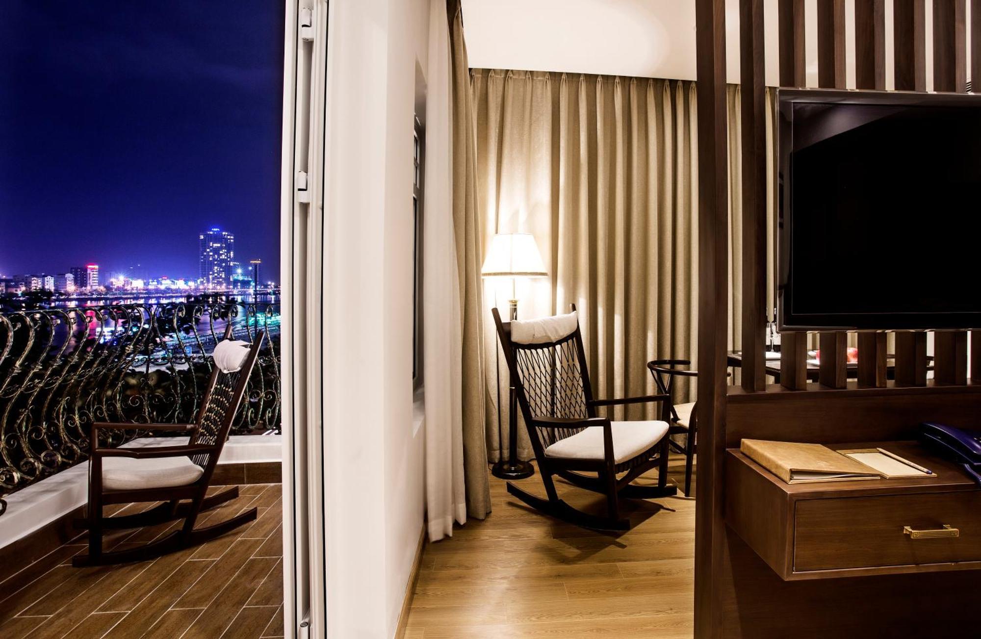 Di Lusso Boutique Hotel Riverside Danang Exterior photo